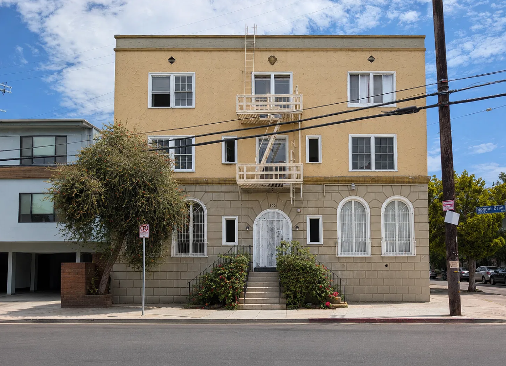 300 North Bonnie Brae Street - 302